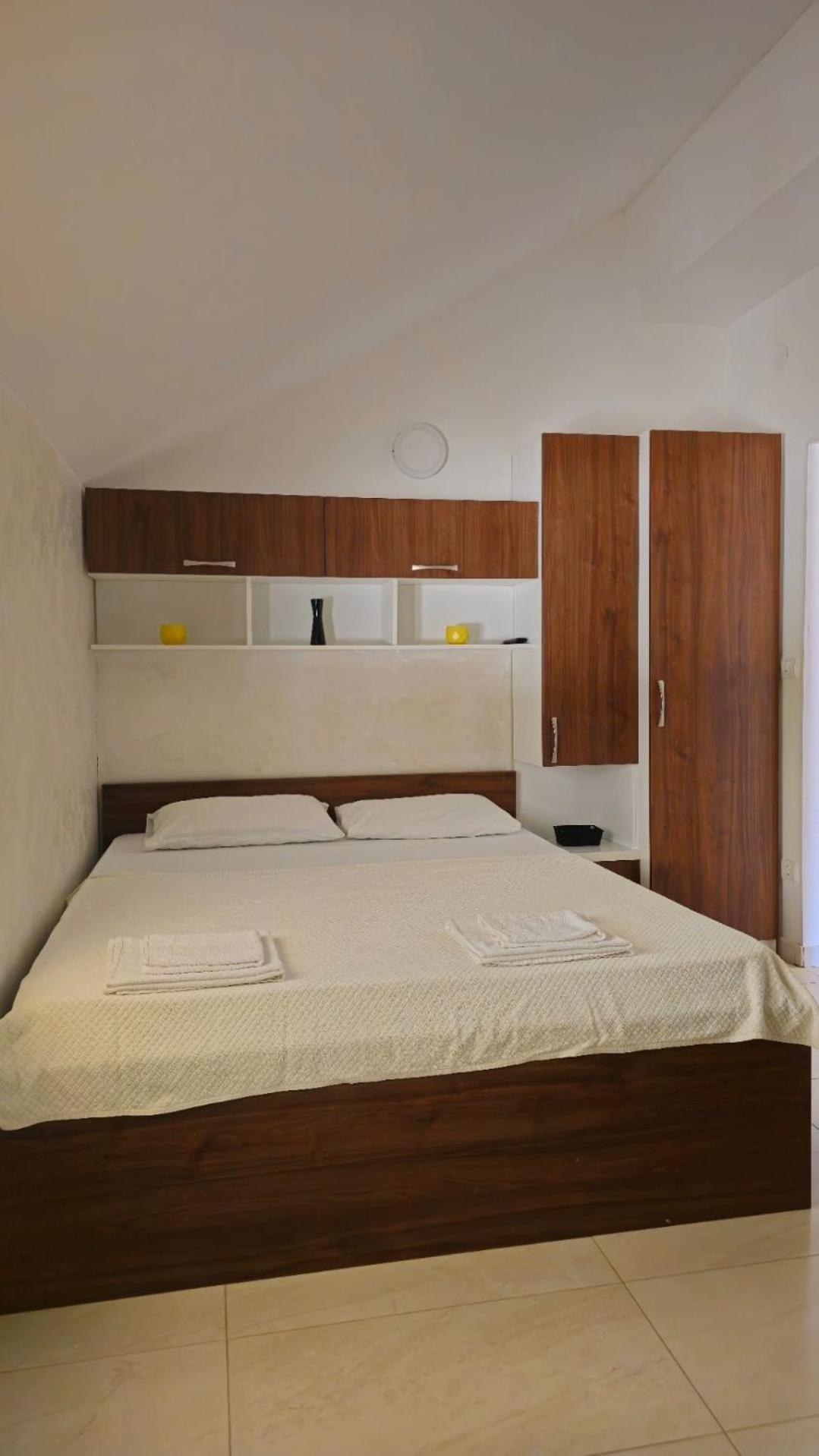 Modern Seaside Escape - Stunning Sea View - Private & Stylish Apartamento Kotor Exterior foto