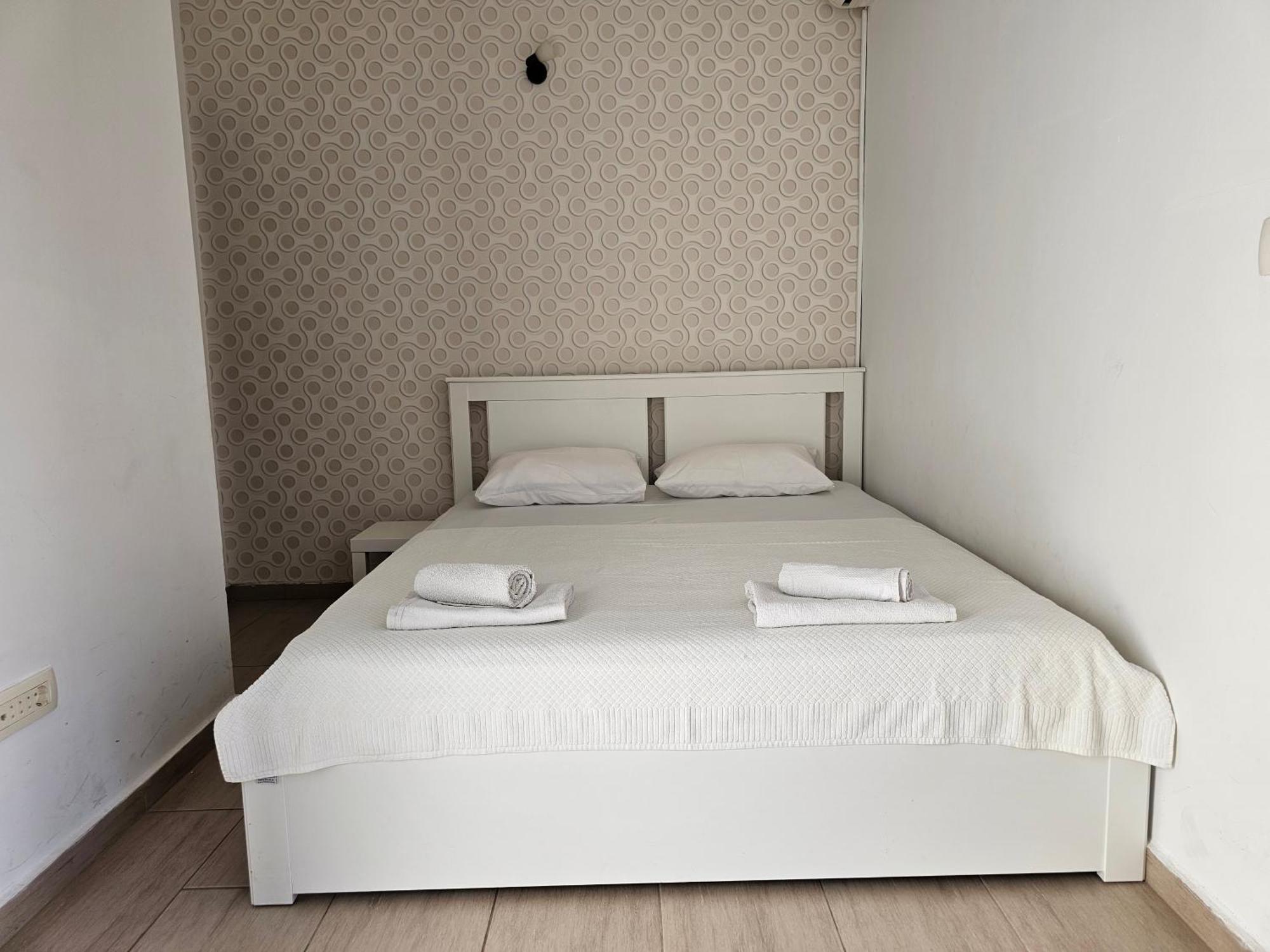 Modern Seaside Escape - Stunning Sea View - Private & Stylish Apartamento Kotor Exterior foto