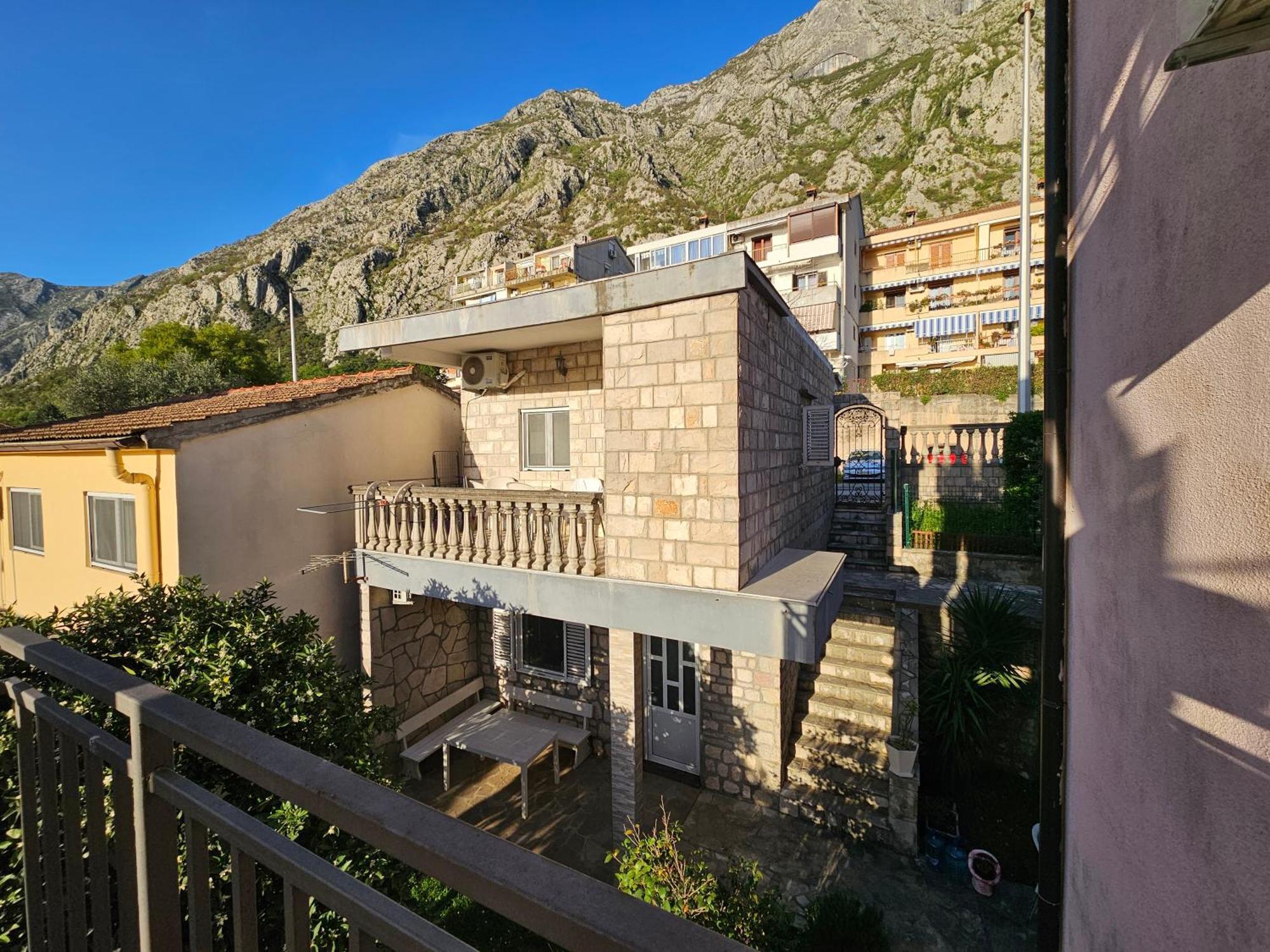 Modern Seaside Escape - Stunning Sea View - Private & Stylish Apartamento Kotor Exterior foto